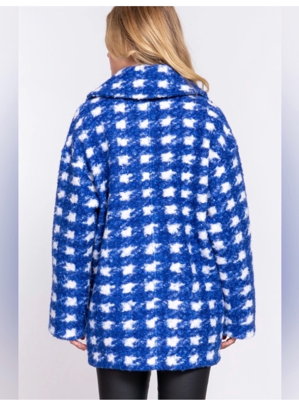 NWT Active USA Stylish Blue and White Fluffy Jacket - Picture 2 of 10